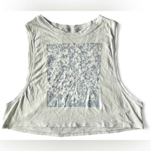 Lululemon Womens Light Sage Green Floral Graphic Cropped Muscle Tank Top Small - Picture 1 of 10